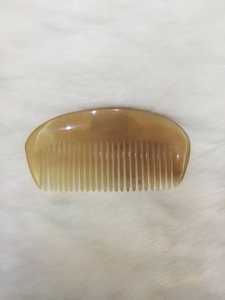 Peine de Cuerno de Búfalo Natural, Impermeable, Hecho a Mano, Diseño Moderno, Color Natural, para Masaje de Barba, Peines de Varios Tamaños, Precio de Fábrica - Product Image 1