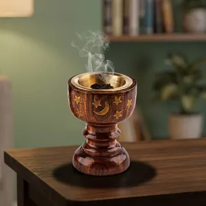 Quemador de Incienso de Madera con Cáliz Ornamentado, Incrustaciones de Estrellas y Luna, con una Copa Metálica Dorada Extraíble de Alta Resistencia - Product Image 4