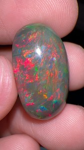 Opale d'Éthiopie noire naturelle de 21,00 carats, cabochon, multicolore, pierre précieuse lisse, pierre de naissance d'octobre - Product Image 4