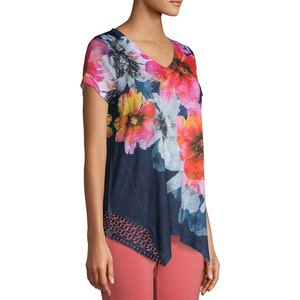 T-shirts d'été pour femmes sublimés OEM, en tissu polyester respirant, design personnalisé avec logo, t-shirts à marque privée en vente - Product Image 4