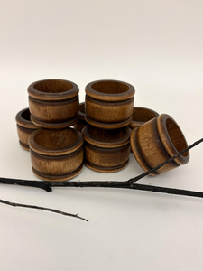 Anneaux de serviette en bois rustique faits à la main, écologiques, personnalisables, pour une mise en scène de table élégante, en bois naturel, pour mariage, fête, dîner - Product Image 2