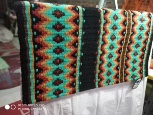 ผู้จัดจำหน่ายผ้าห่มแบบตะวันตก WESTERN BLANKETS HOUSE แผ่นรองอานม้าหนังและผ้าสักหลาดแบบหนานุ่มสบายสำหรับขี่ม้าสไตล์ตะวันตก พร้อมแผ่นรองสำหรับการแสดงขี่ม้าแบบตะวันตก - Product Image 3