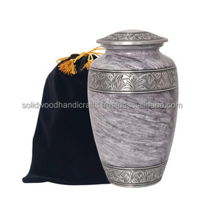 Urnas decorativas de latón para adultos, urnas hechas a mano para entierro de hombres y mujeres. - Product Image 1