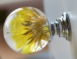 Boutons de porte élégants faits à la main en bois et résine, poignées décoratives pour tiroirs - Product Image 4