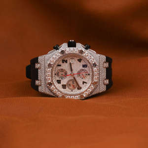 Montre numérique de luxe personnalisée, cadran en cristal saphir, boîtier en acier inoxydable, bracelet en cuir, résistance à l'eau 5 BAR, style hip-hop pour hommes - Product Image 1