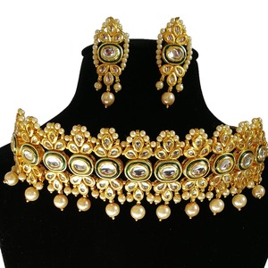 Indian Classic Women's Choker Wedding Engagement Anniversary Party Green Traditional Crystal Kundan Faux Pearl Alloy Gold <b>Gift</b> - Product Image 3