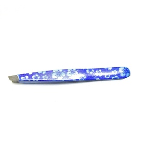 Pince à épiler sourcils Ryzer Studio Fashion moderne rose à motif floral, pointe incurvée, antistatique, en acier inoxydable, outil de toilettage durable - Product Image 3
