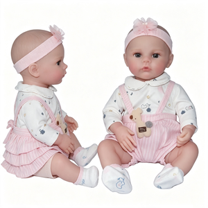 Poupée Reborn réaliste personnalisée aux yeux ouverts, adorable poupée Reborn pour enfant, poupée bébé réaliste pour filles - Product Image 3