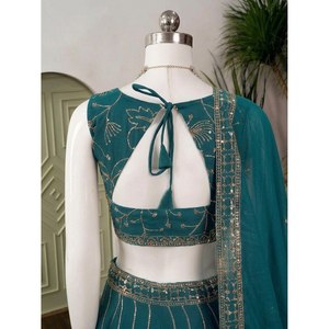 Robes de soirée élégantes pour femmes, lehenga choli en georgette brodée avec des étoiles, design de créateur - Product Image 5