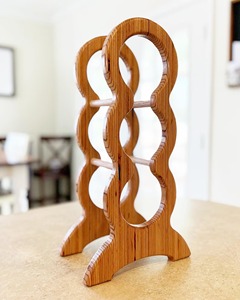 Organizador de bebidas de madera para 3 botellas de vino, ideal para uso en bares domésticos, mantiene las botellas de vino ordenadas sobre las mesas de bar, de la India. - Product Image 3
