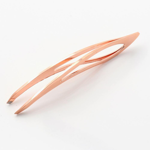 Pinzas Profesionales Inclinadas de Acero Inoxidable para Volumen de Pestañas y Diseño de Cejas con Calidad de Salón a un Precio Razonable - Product Image 5