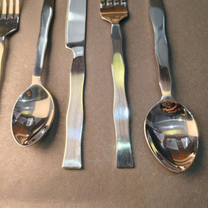Juego de Cubiertos de Acero Inoxidable de 5 Piezas, Versátiles Sporks y Cucharas Híbridas con Mango Tradicional Acanalado en Forma de Abanico - Product Image 5