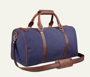 Bolsa de Viaje Multifuncional de Fin de Semana, Diseño Simple, Color Azul Marino, Cuero PU, Asas Marrones, Forro de Poliéster, Cierre de Cremallera - Product Image 1