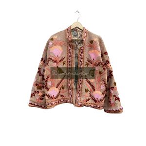 Veste courte d'hiver unisexe manteau textile indien avec tissu Khadi en coton tissé à la main manteau de fête brodé à la main pour les femmes - Product Image 1