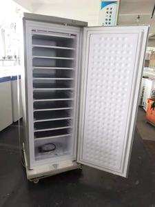 Machine à glaçons commerciale à énergie solaire 7/11 couches, 24 heures, 65-70 kg, 220 V, 198 L, congélateur vertical, machine à glaçons commerciale - Product Image 4