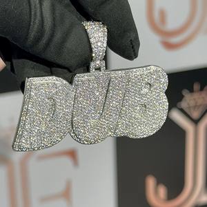 Colgantes de cadena con letras 3D de moissanita personalizadas estilo hip hop para hombres y mujeres, joyería de plata 925 a un precio razonable. - Product Image 1