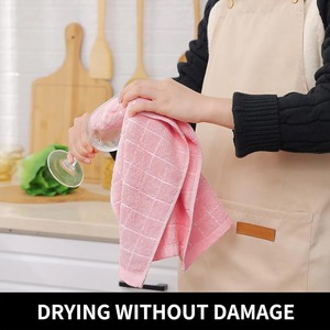 Toalla de Playa Redonda de Microfibra Suave con Estampado y Flecos, Personalizada para Playa, Color Rosa Sólido, Toalla de Viaje - Product Image 3