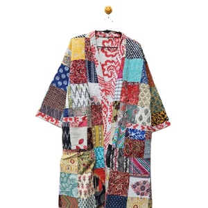 Bata Kimono Acolchada Reversible de Punto Hecha a Mano en India para Mujer, de Manga Corta, de la Mejor Calidad, Elegante, Térmica y Confortable - Product Image 1