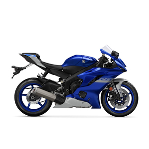 Moto de course sportive aérodynamique pour la vitesse extrême, Yamaha YZF R6 600cc d'occasion, stabilité et performances en virage. - Product Image 1