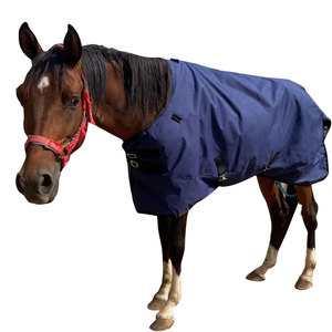 Couverture pour cheval de qualité supérieure personnalisable, douce, respirante, résistante à l'eau, en toile ripstop, avec rembourrage en laine, nylon et coton - Product Image 2