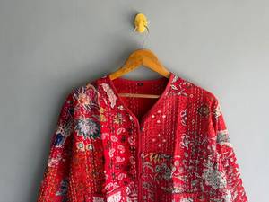 Chaqueta acolchada de algodón con parches florales rojos para mujer, abrigo con botones frontales, ropa informal de invierno, regalo para ella - Product Image 4