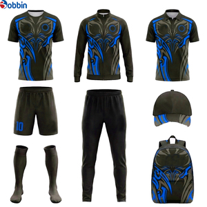 Kit de football pour hommes de qualité supérieure, uniforme de football personnalisé, maillot, short, chaussettes, survêtement pour chapeau, sac à dos, kit sublimé - Product Image 5