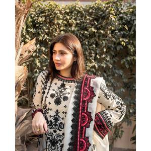 Hermoso Conjunto de Fiesta con Top y Pantalón con Dupatta, Talla XL, para una Elegancia Sofisticada - Product Image 2