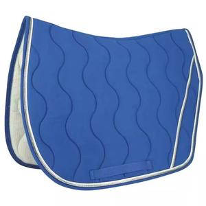 Vente en gros de tapis de selle d'équitation sur mesure de qualité supérieure, fabriqués en tissu de coton et garnissage en mousse, à bas prix - Product Image 4