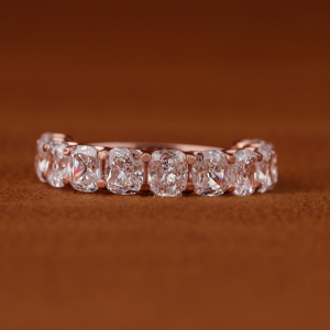 Anillo de Eternidad con Diamantes Cultivados en Laboratorio con Corte Cojín, Anillo de Boda de Oro Rosa de 14K, Anillo de Aniversario, Anillo de Diamantes Apilable para Mujer - Product Image 1