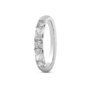 แหวนเพชรแล็บโกรว์ทรงกลมและทรงเรเดียนท์คัท 3 มม. ขายดีที่สุด ทองคำขาว 14K แท้ ดีไซน์หรูหรา 5 เม็ด รูปทรงสลับกันแบบฮาล์ฟอีเทอร์นิตี้ - Product Image 5