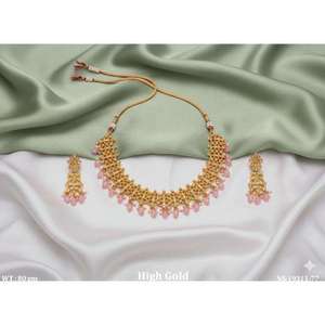 Parure de collier de mariée classique en or, élégante, traditionnelle, bijoux indiens pour mariage, collier ethnique stylé pour femme, idéal pour les fêtes - Product Image 4