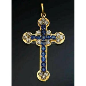 Pendentif Croix Religieuse Premium Iced Out pour Hommes et Femmes avec Diamants de Laboratoire Sertis à la Main - Product Image 1