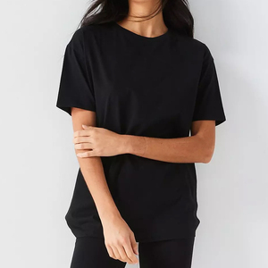 Camiseta de Cuello Redondo Holgada Negra para Mujer al por Mayor con Estampado de Logotipo Blanco, Top Casual de Manga Corta de Algodón Jersey para Todas las Estaciones - Product Image 4