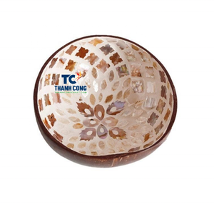 Fournisseur de confiance COCONUT BOWL Vietnam abordable en gros Premium Export Livraison rapide avec bol de noix de coco fait à la main - Product Image 1