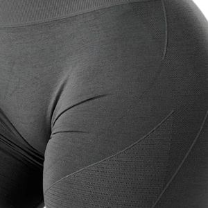 Shorts de sport gris taille haute sans coutures pour femme, compressifs et extensibles, pour fitness, gym, entraînement et activités sportives - Product Image 4