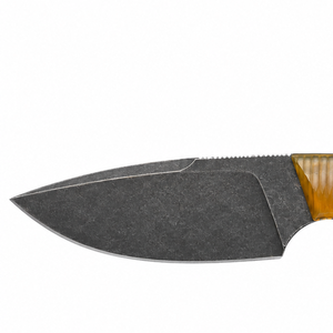 Cuchillos de caza de hoja fija con mango acanalado translúcido ámbar y hoja de punta caída con acabado stonewashed oscuro para camping y bushcraft al aire libre - Product Image 4