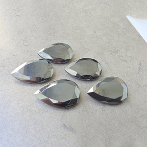 Pierre précieuse hématite de qualité AAA+ facettée en forme de poire, calibrée pour la fabrication de bijoux, tailles personnalisées disponibles - Product Image 2