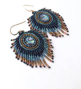 Pendientes ligeros de cuero con bordado a mano, pendientes con cuentas para mujer, joyería festiva para fiestas al mejor precio, pendientes con cuentas. - Product Image 6