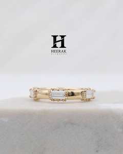 Anillo de Boda Moderno de Oro Amarillo de 14K con Diamantes Cultivados en Laboratorio con Corte Esmeralda, Estilo Baguette Horizontal, para Mujer, Venta al Por Mayor - Product Image 1