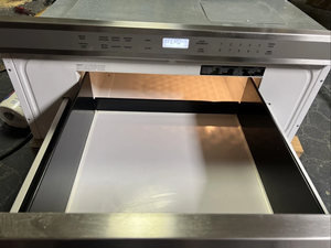 W-o-l-f 30 S-t-a-i-n-le-s-s S-t-e-e-l Tr-a-n-s-i-t-i-o-n-a-l B-u-i-l-t-I-n M-i-c-r-o-w-a-v-e D-r-a--w-e-r - Product Image 3