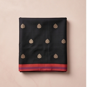 Élégante Écharpe/Hijab d'Hiver en Soie Satinée Banarasi Brodé, avec Logo Personnalisé, en Jersey, Modal, Coton, Viscose, Mousseline - Product Image 2