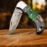 Couteau de chasse en acier Damas à pointe tombante avec manche vert, bord biseauté, épaisseur 0,7 mm, couteau pliant fabriqué en usine