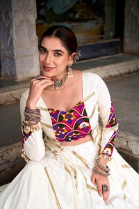 Lehenga Choli de Rayón Puro Premium con Trabajo de Espejo Gamthi, Lentejuelas y Encaje, 8 Metros, Diseño de Campana, Ropa Étnica para Mujer, Calidad de Exportación - Product Image 5