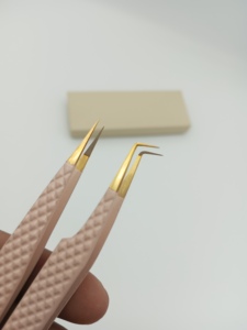 Pince à épiler de précision en acier inoxydable plaqué or, personnalisable OEM, avec pointe lisse, idéale pour l'emballage de marque - Product Image 5