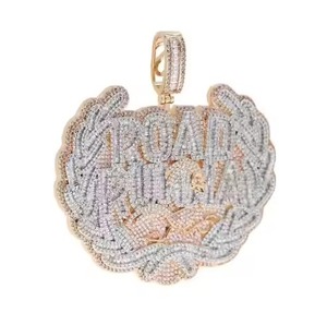 Pendentif unisexe plaqué avec accents inspirés des diamants, bijoux tendance hip-hop pour tous les jours et les soirées - Product Image 2
