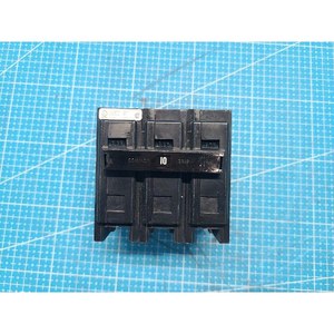 Disjoncteur Eaton BAB3010HT à fixation par boulons, utilisé comme pièce détachée d'équipement semi-conducteur d'occasion - Product Image 4