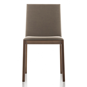 Les chaises pour manger dans la salle à manger sont en bois de teck et équipées de mousse confortable pour s'asseoir - Product Image 5