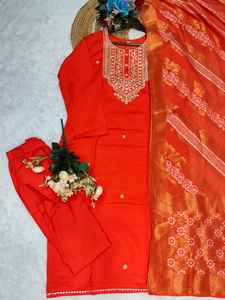 Traje Salwar de Tela de Algodón Chanderi de Diseño Moderno, Estilo Indio-Pakistaní, Exclusivo y de Última Moda para Mujer, Ideal para Fiestas, Bodas y Eventos Étnicos - Product Image 5