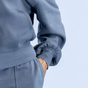 Sudadera con capucha gris de diseño personalizado con logotipo, de forro polar, extragrande, con cremallera, antiarrugas, transpirable, para entrenamiento en el gimnasio y ropa deportiva para mujer. - Product Image 5