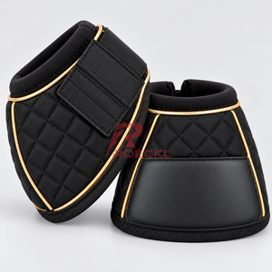 Botas ligeras para caballos que ofrecen un uso cómodo, cierre duradero y protección práctica para los pezuñas durante el entrenamiento. - Product Image 1